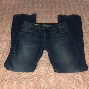 Kut from the Kloth Karen Baby Bootcut Jeans Size:2
